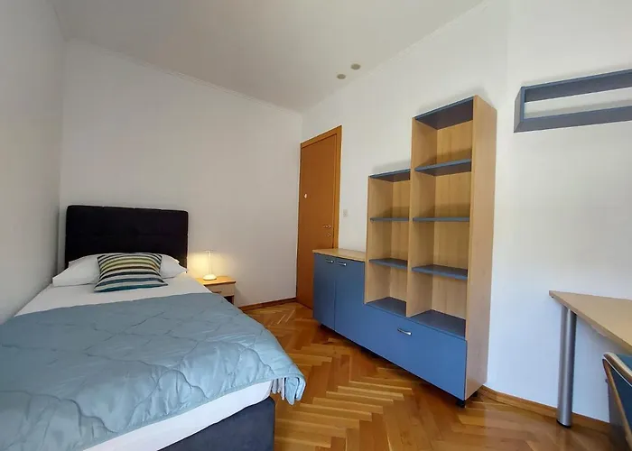 Apartament Loni